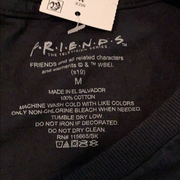 Friends Tee - Picture 3 of 4